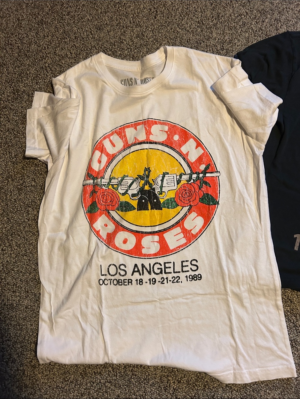 3 total shirts- 2 Rolling Stones and 1 -Guns and Roses Graphic Tees - Picture 2 of 7